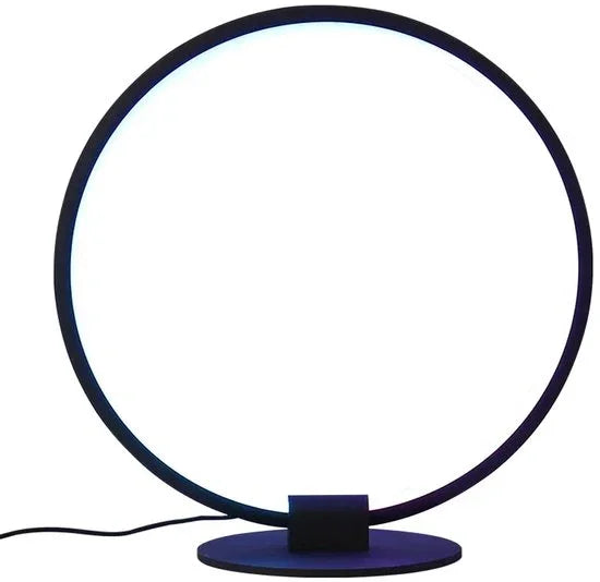 Moderne LED-Tischlampe in Ringform mit schwarzem Standfuß und Netzkabel