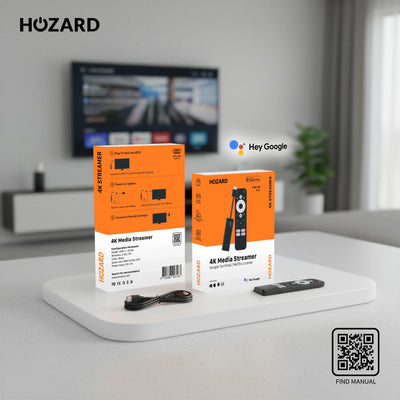 4K Media Streamer mit Fernbedienung und Verpackung auf Tisch im modernen Wohnzimmer